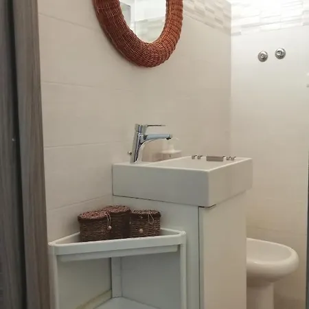 Theatron Houses- Centro Storico Nyaraló *